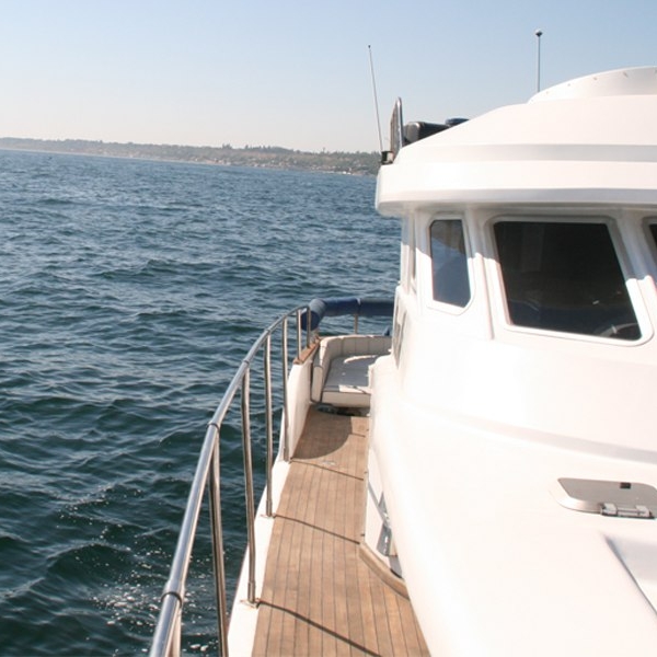 Фото арендуемой яхты Адмирал Юг на сайте kater-yahta.com.ua