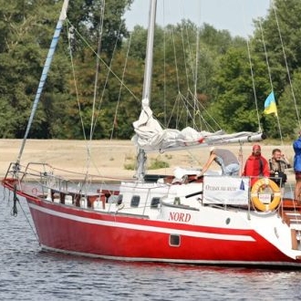Фото арендуемой яхты Норд на сайте kater-yahta.com.ua