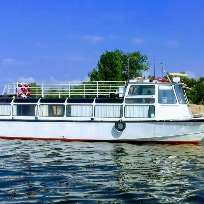 Фото арендуемой яхты Азовье на сайте kater-yahta.com.ua
