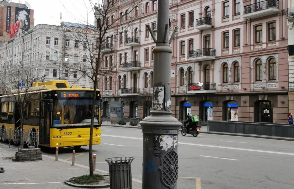 8trolleybusdepechemode-1024x660-1